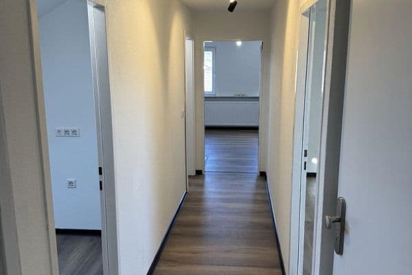 Pronájem bytu 3+1 50 m², Limeshain Pronájem bytu 3+1 50 m², Limeshain