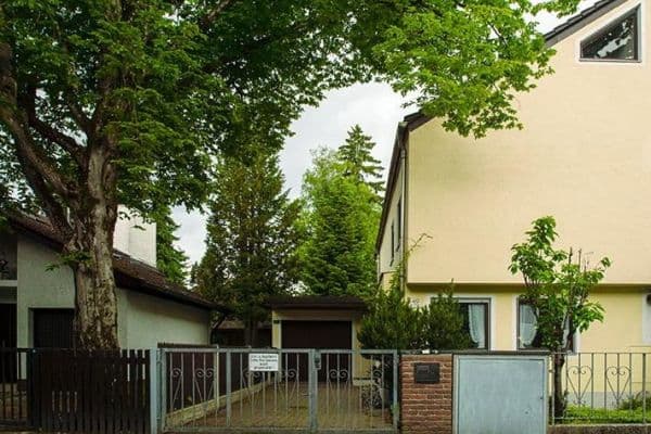 Prodej domu 152 m², pozemek 408 m², Jagdhornstraße, München, Bavorsko Prodej domu 152 m², pozemek 408 m², Jagdhornstraße, München, Bavorsko