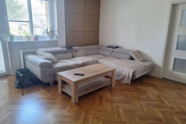 Pronájem bytu 3+1 76 m², Československé armády, Přelouč Pronájem bytu 3+1 76 m², Československé armády, Přelouč