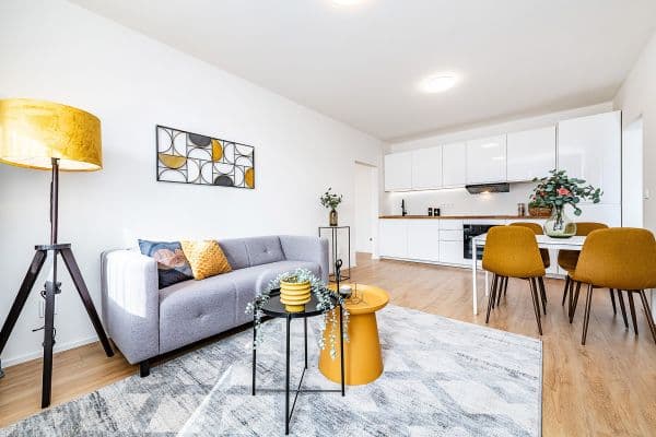 Prodej bytu 4+kk 72 m², Lešenská, Praha Prodej bytu 4+kk 72 m², Lešenská, Praha