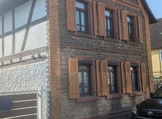 Prodej domu 110 m², pozemek 1.029 m², Hauptstr. 16, Heusenstamm Rembrücken Prodej domu 110 m², pozemek 1.029 m², Hauptstr. 16, Heusenstamm Rembrücken