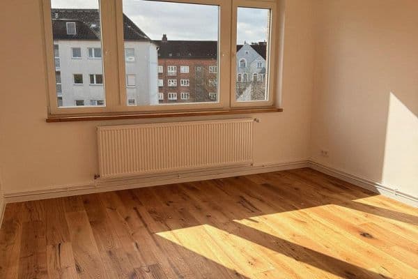 Prodej bytu 3+1 77 m², Kiel, Šlesvicko-Holštýnsko Prodej bytu 3+1 77 m², Kiel, Šlesvicko-Holštýnsko