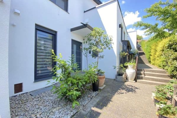 Prodej domu 110 m², pozemek 200 m², Weissach Prodej domu 110 m², pozemek 200 m², Weissach