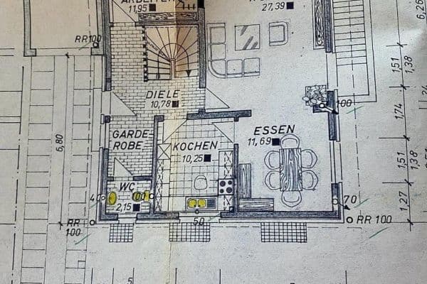 Prodej domu 138 m², pozemek 378 m², Friedhofstraße 24, Nettetal Prodej domu 138 m², pozemek 378 m², Friedhofstraße 24, Nettetal