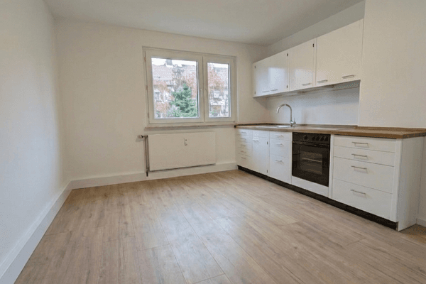 Pronájem bytu 3+1 62 m², Frankfurt Pronájem bytu 3+1 62 m², Frankfurt