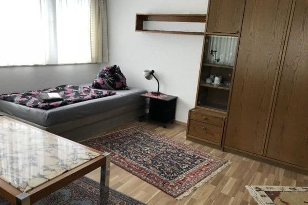 Pronájem bytu 1+1 35 m², Bonn, Severní Porýní-Vestfálsko Pronájem bytu 1+1 35 m², Bonn, Severní Porýní-Vestfálsko