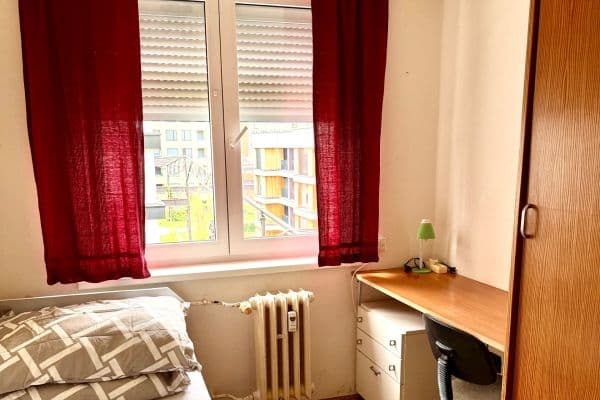 Pronájem bytu 1+kk 12 m², Vrbenského, Praha Pronájem bytu 1+kk 12 m², Vrbenského, Praha