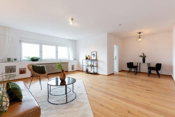 Prodej bytu 3+1 105 m², Kaarst Prodej bytu 3+1 105 m², Kaarst