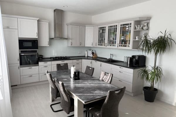 Prodej domu 315 m², pozemek 727 m², Satteldorf Prodej domu 315 m², pozemek 727 m², Satteldorf