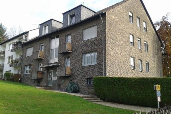 Prodej domu 629 m², pozemek 784 m², An der Flosswiese 2, Burscheid Hilgen Prodej domu 629 m², pozemek 784 m², An der Flosswiese 2, Burscheid Hilgen