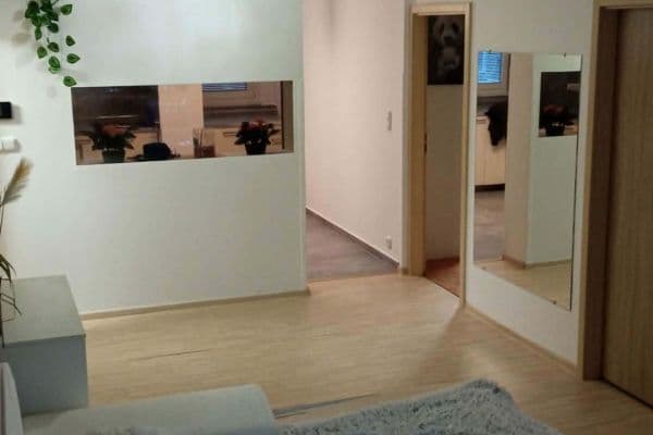 Prodej bytu 3+1 78 m², Dukelská, Zlín Prodej bytu 3+1 78 m², Dukelská, Zlín