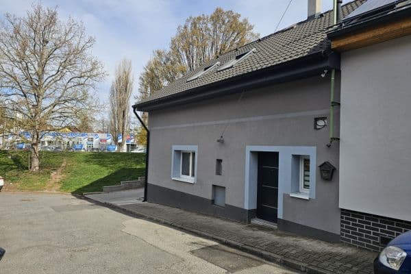 Prodej domu 120 m², pozemek 100 m², Soběslavova, Kladno Prodej domu 120 m², pozemek 100 m², Soběslavova, Kladno
