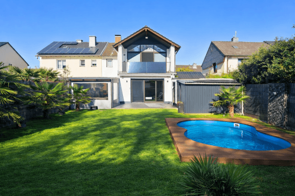 Prodej domu 148 m², pozemek 460 m², Am Kapuzinerkloster 42, Krefeld Prodej domu 148 m², pozemek 460 m², Am Kapuzinerkloster 42, Krefeld