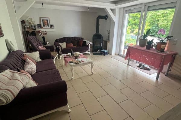 Prodej domu 350 m², pozemek 316 m², Im Stelle, Dettingen unter Teck Prodej domu 350 m², pozemek 316 m², Im Stelle, Dettingen unter Teck