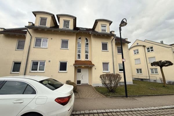 Pronájem bytu 2+1 80 m², Herbrechtingen Pronájem bytu 2+1 80 m², Herbrechtingen