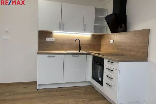 Pronájem bytu 1+kk 37 m², Bohutín Pronájem bytu 1+kk 37 m², Bohutín