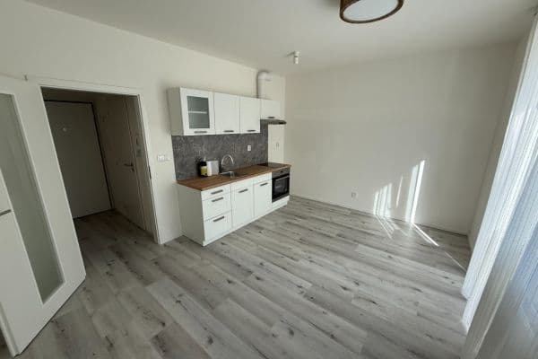 Pronájem bytu 1+kk 23 m², Mlýnská, Rychnov u Jablonce nad Nisou Pronájem bytu 1+kk 23 m², Mlýnská, Rychnov u Jablonce nad Nisou