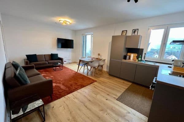 Pronájem bytu 3+1 62 m², Lilistraße 50, Offenbach Pronájem bytu 3+1 62 m², Lilistraße 50, Offenbach