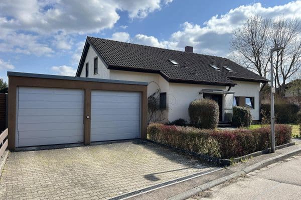Prodej domu 266 m², pozemek 1.039 m², Herbrechtingen Prodej domu 266 m², pozemek 1.039 m², Herbrechtingen
