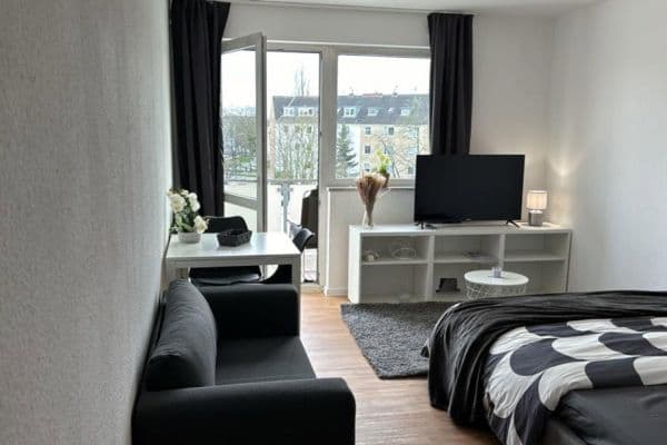 Pronájem bytu 1+1 30 m², Kuthsweg 31, Düsseldorf, Severní Porýní-Vestfálsko Pronájem bytu 1+1 30 m², Kuthsweg 31, Düsseldorf, Severní Porýní-Vestfálsko