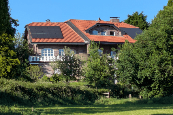 Prodej domu 378 m², pozemek 2.174 m², Nettetal, Severní Porýní-Vestfálsko Prodej domu 378 m², pozemek 2.174 m², Nettetal, Severní Porýní-Vestfálsko