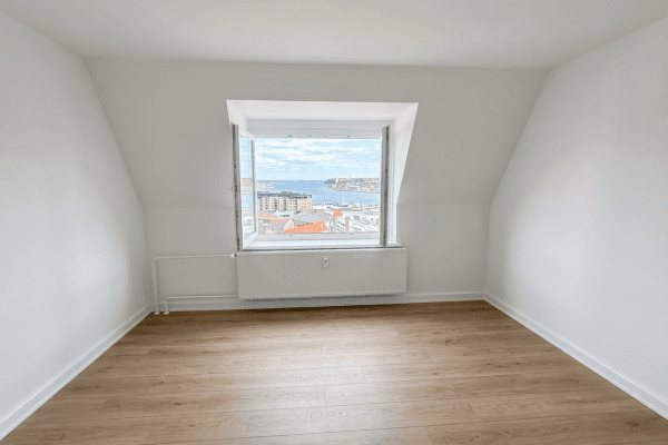 Pronájem bytu 3+1 87 m², Junkerhohlweg, Flensburg, Šlesvicko-Holštýnsko Pronájem bytu 3+1 87 m², Junkerhohlweg, Flensburg, Šlesvicko-Holštýnsko