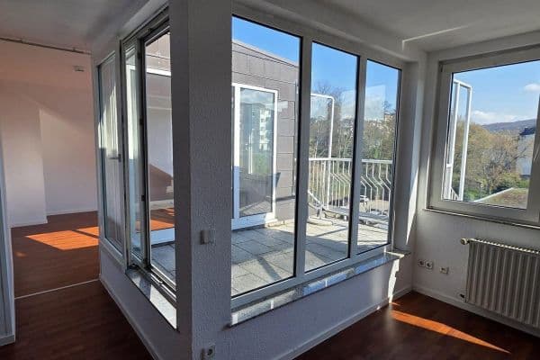 Pronájem bytu 2+kk 80 m², Wuppertal Pronájem bytu 2+kk 80 m², Wuppertal