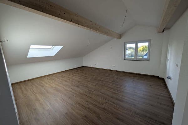 Pronájem bytu 2+1 50 m², Essenbach, Bavorsko Pronájem bytu 2+1 50 m², Essenbach, Bavorsko
