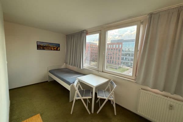 Pronájem bytu 1+kk 16 m², Molákova, Praha Pronájem bytu 1+kk 16 m², Molákova, Praha