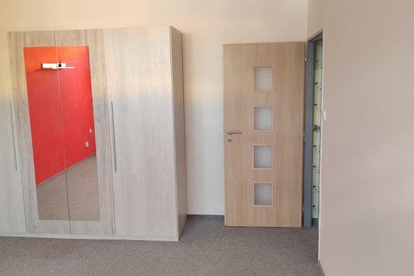 Pronájem bytu 1+1 38 m², SPC P, Krnov Pronájem bytu 1+1 38 m², SPC P, Krnov