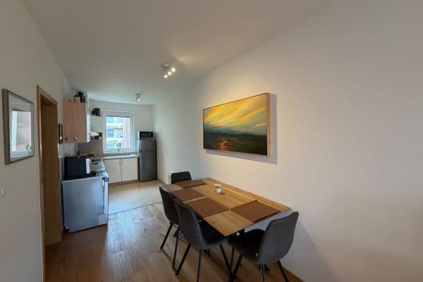 Prodej bytu 2+kk 58 m², Papírníkova, Praha Prodej bytu 2+kk 58 m², Papírníkova, Praha