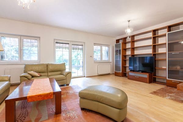 Prodej domu 220 m², pozemek 253 m², Okrová, Praha Prodej domu 220 m², pozemek 253 m², Okrová, Praha