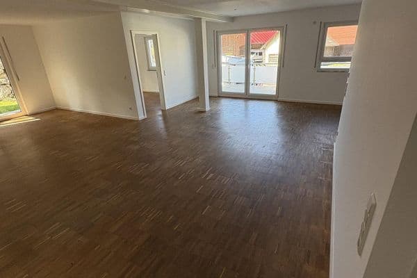 Pronájem bytu 3+1 124 m², Hanfelder Str. 7a, Gauting OT-Oberbrunn, Bavorsko Pronájem bytu 3+1 124 m², Hanfelder Str. 7a, Gauting OT-Oberbrunn, Bavorsko