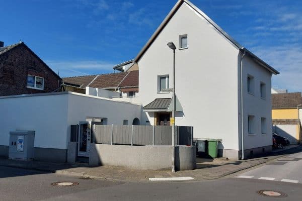 Prodej domu 232 m², pozemek 210 m², Dormagen, Severní Porýní-Vestfálsko Prodej domu 232 m², pozemek 210 m², Dormagen, Severní Porýní-Vestfálsko