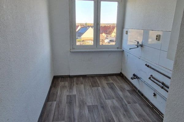 Pronájem bytu 4+1 70 m², Wernstedter Str. 6, Kalbe (Milde), Sasko-Anhaltsko Pronájem bytu 4+1 70 m², Wernstedter Str. 6, Kalbe (Milde), Sasko-Anhaltsko