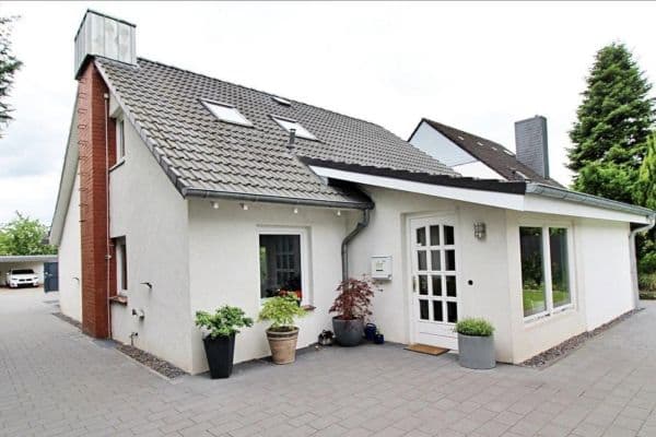 Prodej domu 155 m², pozemek 650 m², Henstedt-Ulzburg Prodej domu 155 m², pozemek 650 m², Henstedt-Ulzburg
