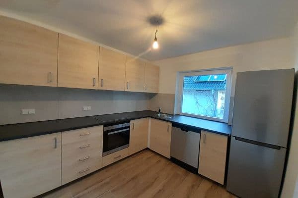 Pronájem bytu 3+1 76 m², Pfarrer-Dorn-Straße 25, Mainz Pronájem bytu 3+1 76 m², Pfarrer-Dorn-Straße 25, Mainz