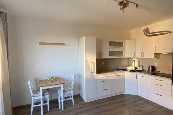 Pronájem bytu 3+kk 60 m², Ecksteinova, Chýně Pronájem bytu 3+kk 60 m², Ecksteinova, Chýně