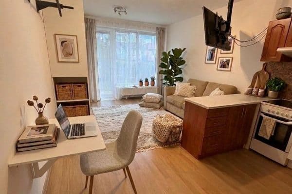 Pronájem bytu 1+kk 32 m², Herlíkovická, Praha Pronájem bytu 1+kk 32 m², Herlíkovická, Praha