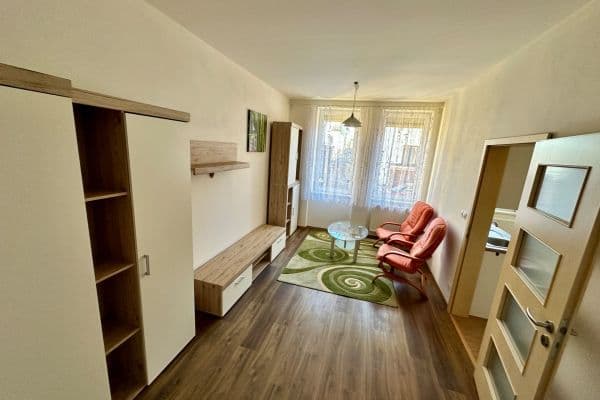 Pronájem bytu 1+1 26 m², Třebízského, České Budějovice Pronájem bytu 1+1 26 m², Třebízského, České Budějovice