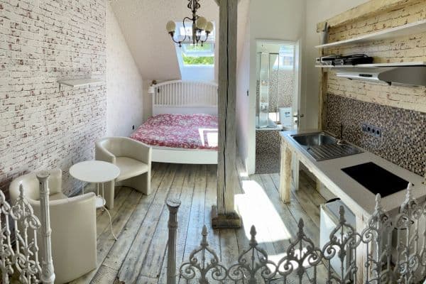 Pronájem bytu 1+kk 25 m², Lublaňská, Praha Pronájem bytu 1+kk 25 m², Lublaňská, Praha