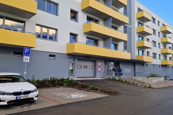 Pronájem bytu 2+kk 55 m², Studentská, Plzeň Pronájem bytu 2+kk 55 m², Studentská, Plzeň