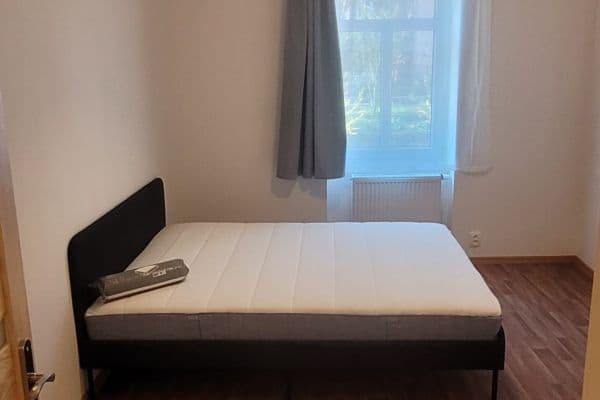 Pronájem bytu 2+kk 38 m², Holečkova, Praha Pronájem bytu 2+kk 38 m², Holečkova, Praha