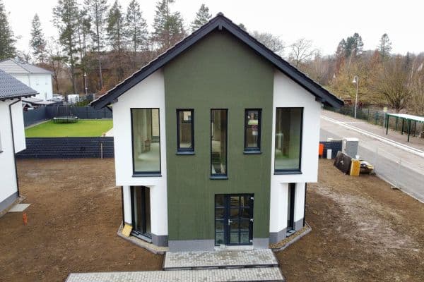 Prodej domu 123 m², pozemek 440 m², Reichweinstraße 4, Werneuchen Prodej domu 123 m², pozemek 440 m², Reichweinstraße 4, Werneuchen