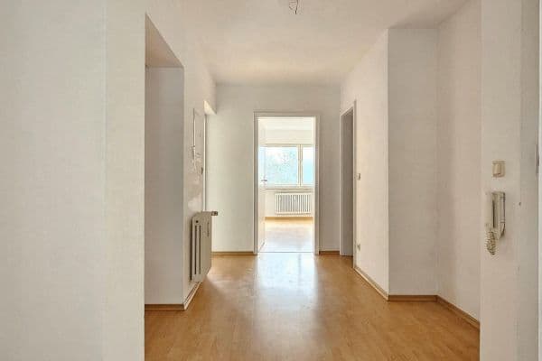 Pronájem bytu 4+1 109 m², Agnes-Bernauer-Str. 65, München, Bavorsko Pronájem bytu 4+1 109 m², Agnes-Bernauer-Str. 65, München, Bavorsko