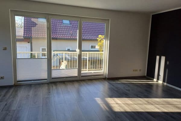 Pronájem bytu 2+1 62 m², Karl-Marx-Str. 33, Schulzendorf Pronájem bytu 2+1 62 m², Karl-Marx-Str. 33, Schulzendorf