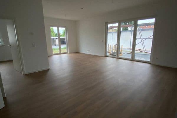 Pronájem bytu 2+1 79 m², Verbindungsweg 3, Velten Pronájem bytu 2+1 79 m², Verbindungsweg 3, Velten