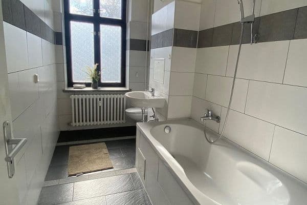 Prodej bytu 1+kk 48 m², Wassermannstr. 75, Berlin Adlershof, Berlín Prodej bytu 1+kk 48 m², Wassermannstr. 75, Berlin Adlershof, Berlín