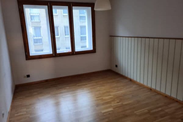 Pronájem bytu 2+1 56 m², Düsseldorf Pronájem bytu 2+1 56 m², Düsseldorf
