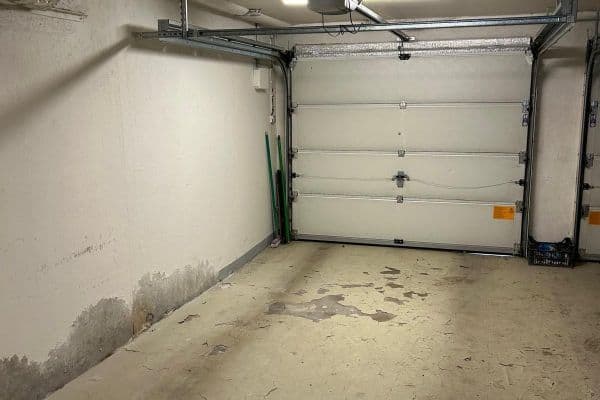 Prodej garáže 19 m², Františkova, Praha Prodej garáže 19 m², Františkova, Praha